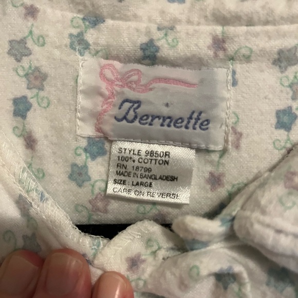 Women’s Large  Long Nightgown With Blue and Purple Star Design. Warm and cozy - Picture 6 of 7